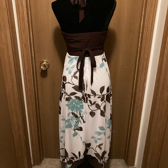 Spring dress - Picture 4 of 5